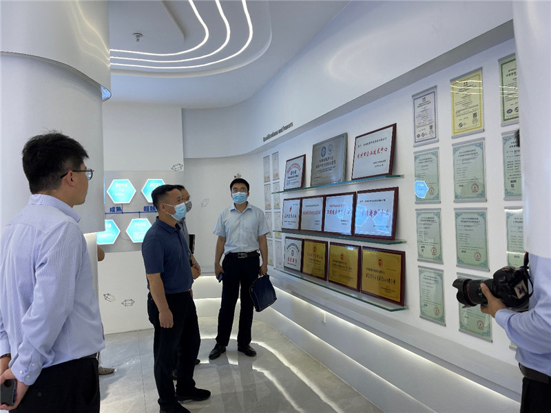 市工信局调研组深刻走进郑州z6com.尊龙时凯