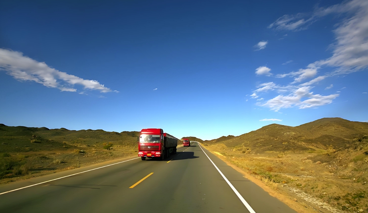 车辆不规范行驶对平板式动态汽车衡的影响钻研