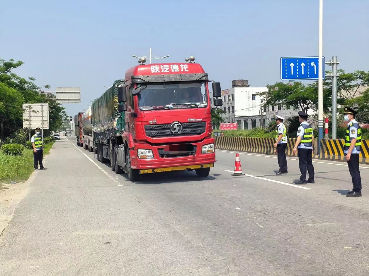 市场监管总局办公厅??交通运输部办公厅关于发展动态汽车衡（车辆总沉计量）计量监督查抄的通知